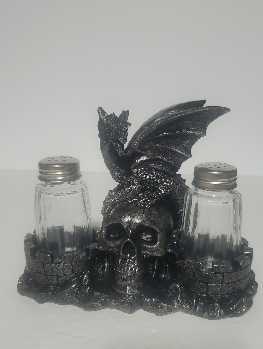 Dragon on Skull Resin Salt and Pepper Shaker Set - Black